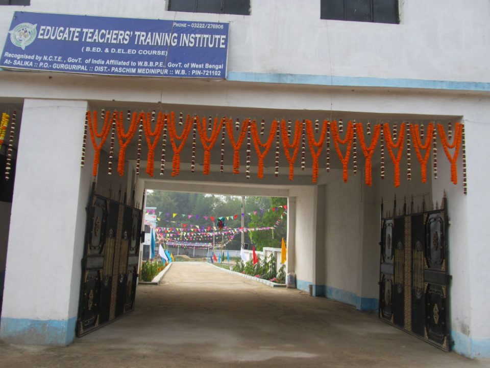 SARASWATI PUJO